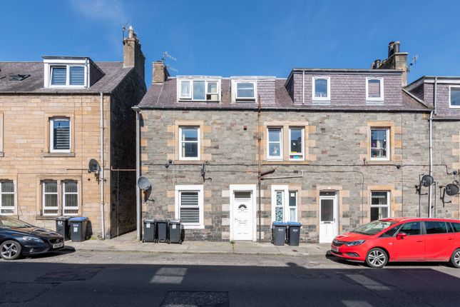 2 bed property, in St. Andrew Street, £67,000