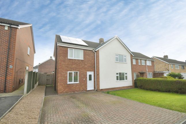 5 bed property, in Gower Crescent, £325,000