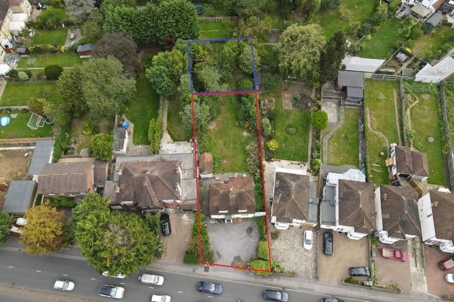 Studio, in Kingston Road, £850,000