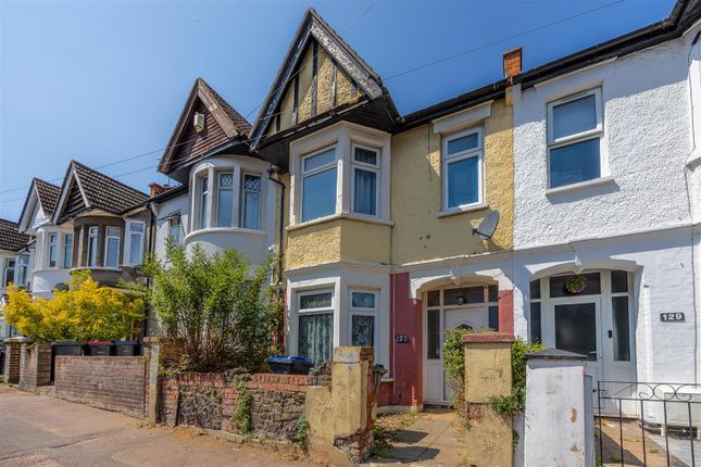 3 bed property, in Ramuz Drive, £305,000