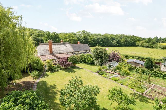 3 bed property, in Clyst St. Mary, £500,000