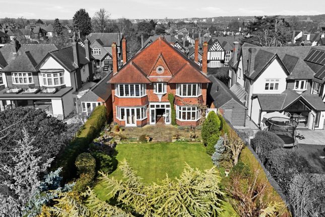 5 bed property, in Dovedale Road, £1,600,000