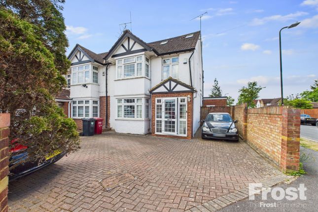 4 bed property, in Langley Road, £795,000