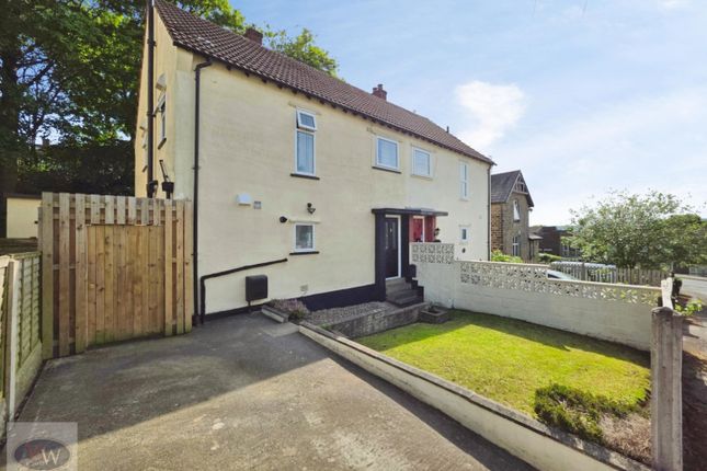 3 bed property, in Reins Avenue, £220,000