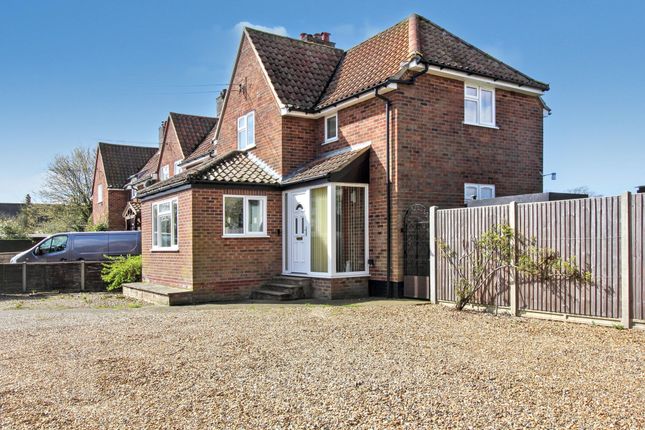 3 bed property, in Hingham Road, £285,000