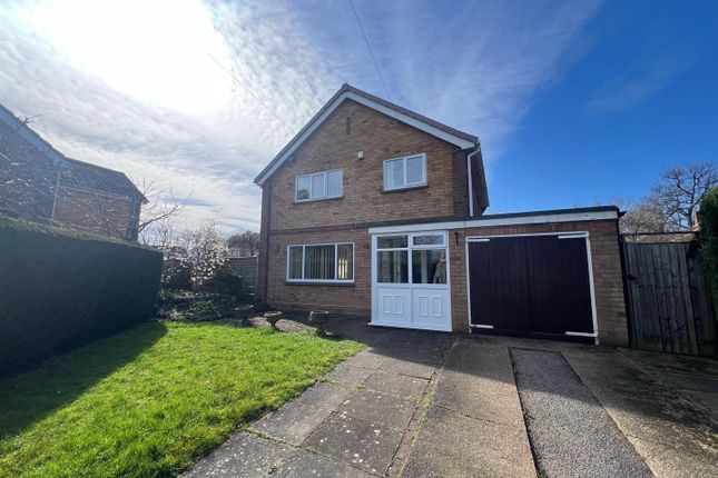 3 bed property, in Summerfield Road, £375,000