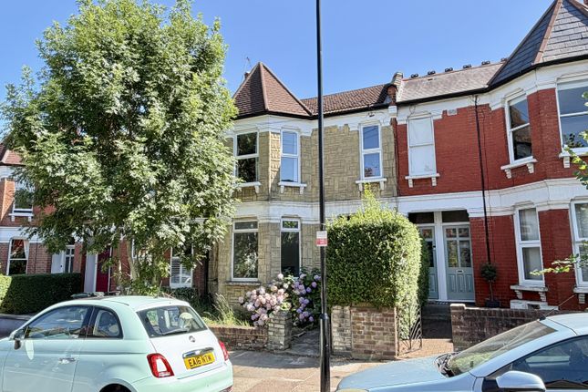 3 bed property, in 133 Albert Road, £450,000