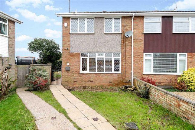 3 bed property, in Severn Court, £210,000