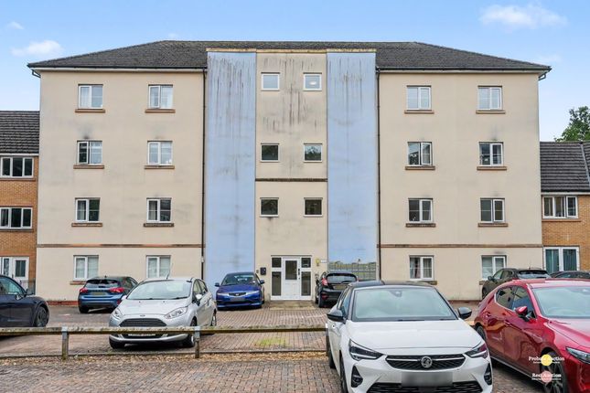 1 bed property, in 173 Whistle Road, £80,000