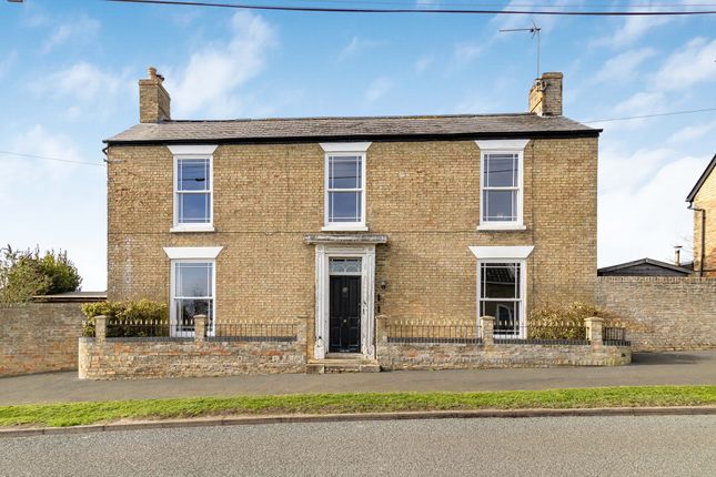 6 bed property, in Main Street, £760,000