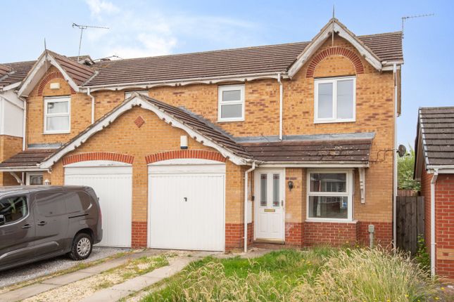3 bed property, in Harlequin Drive, £175,000