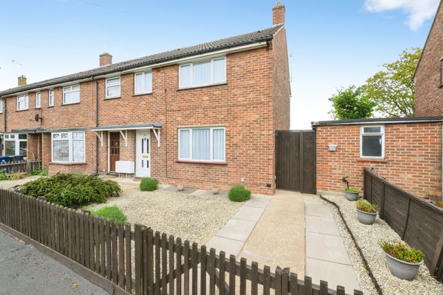 3 bed property, in Whitehill Road, £475,000