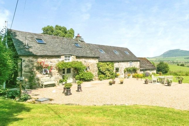 4 bed property, in Near Rhydyclafdy, £695,000