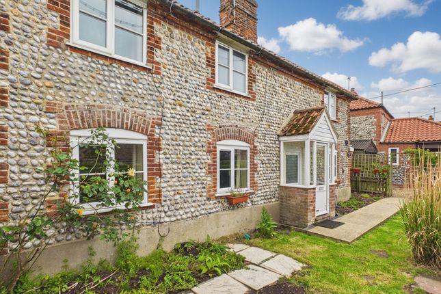 2 bed property, in Old Turnpike Road, £295,000