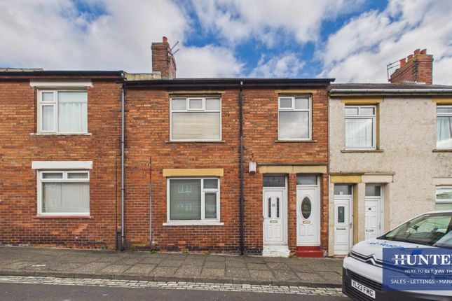 2 bed property, in Shafto Street, £75,000