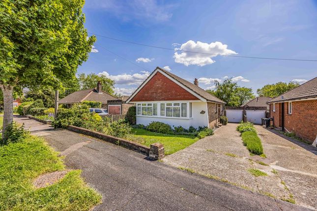 2 bed property, in Birch Tree Drive, £400,000