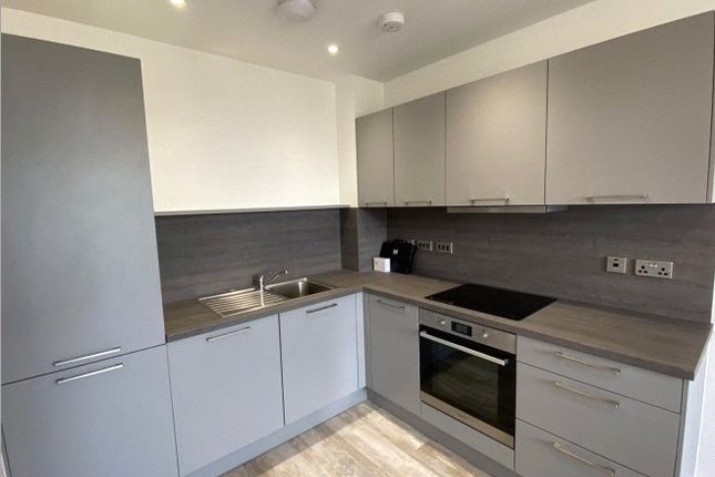 1 bed property, in Sheldon Court, £170,000