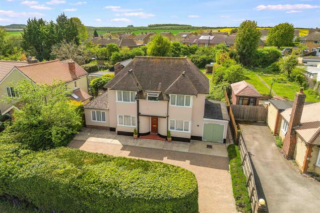 3 bed property, in Ickleton Road, £650,000