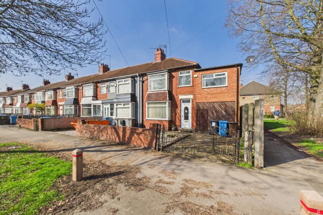 4 bed property, in James Reckitt Avenue, £150,000
