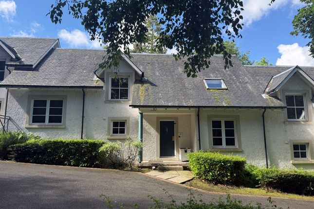 2 bed property, in Duchally Estate, £200,000