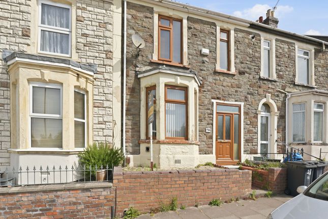 3 bed property, in Beaufort Road, £379,950