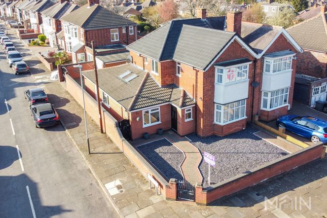 4 bed property, in Highway Road, £495,000