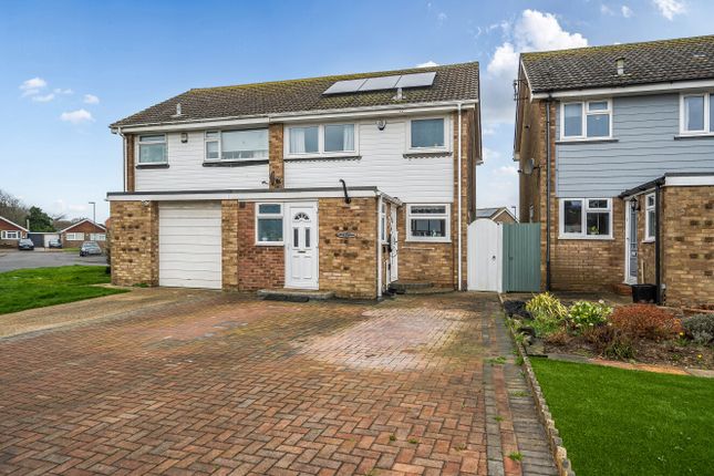 3 bed property, in Kimber Close, £375,000