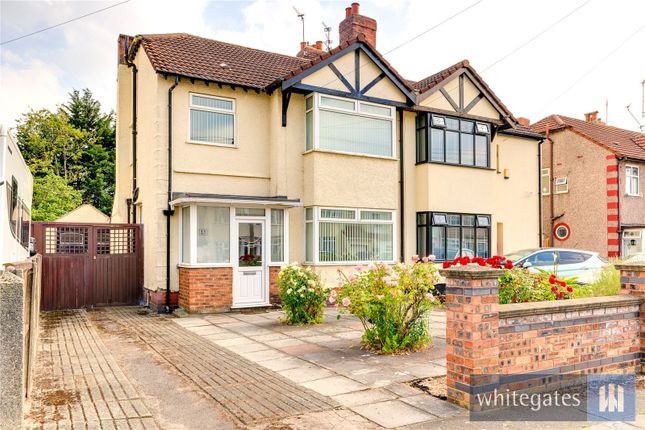 3 bed property, in Kingsmead Drive, £325,000