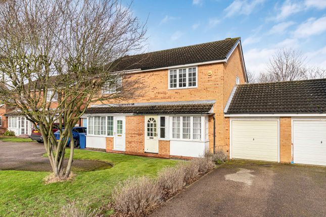 3 bed property, in Impala Drive, £425,000