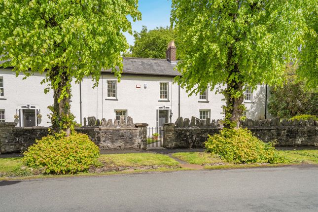 5 bed property, in The Terrace, £400,000