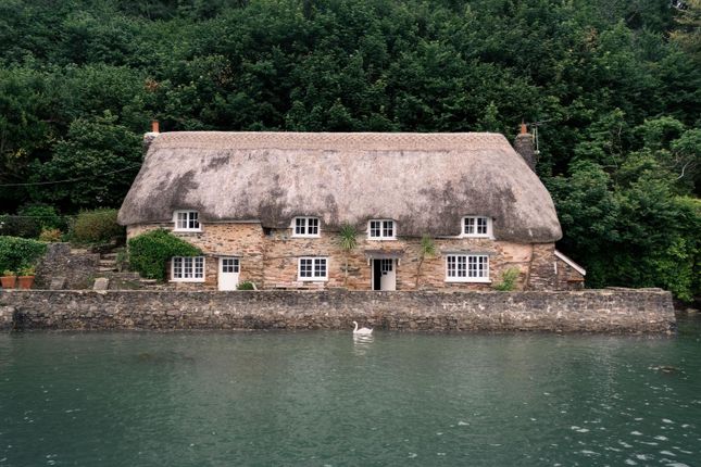4 bed property, in Dittisham, £1,500,000