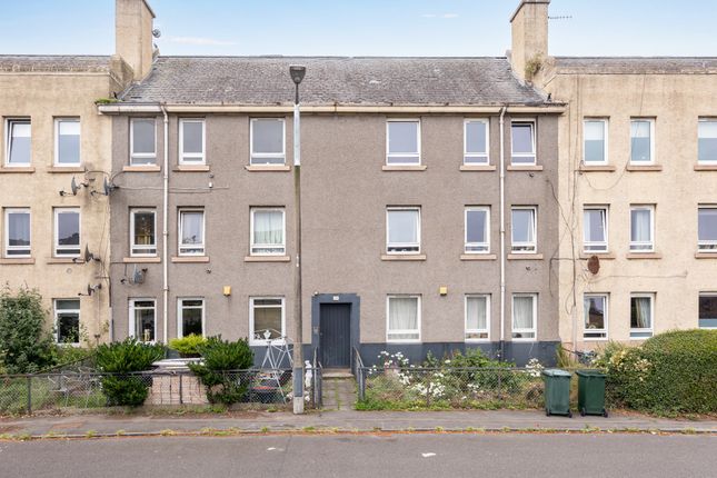 2 bed property, in 26/5 Pilton Drive North, £115,000
