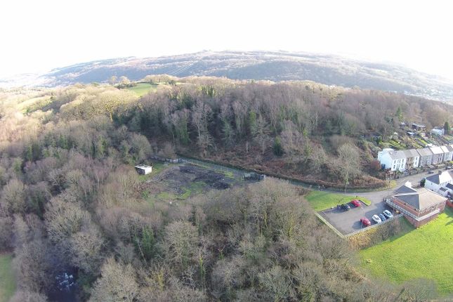 Studio, in Cefn Yr Allt, £285,000