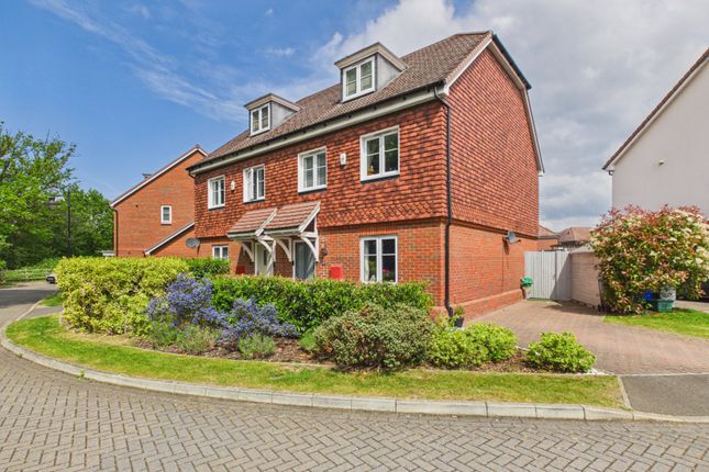 3 bed property, in Adam Brown Avenue, £500,000