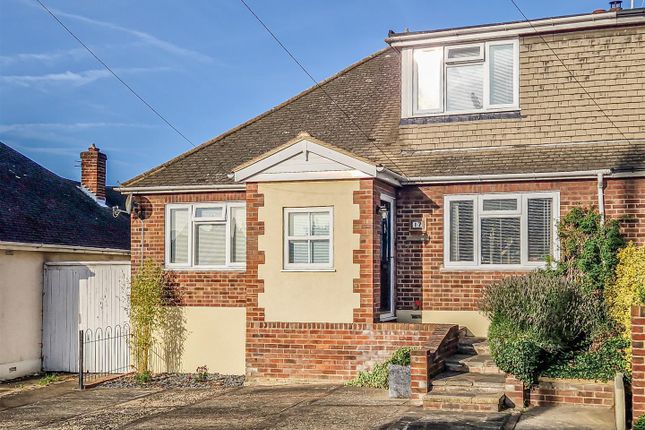 3 bed property, in Orchard Grove, £400,000