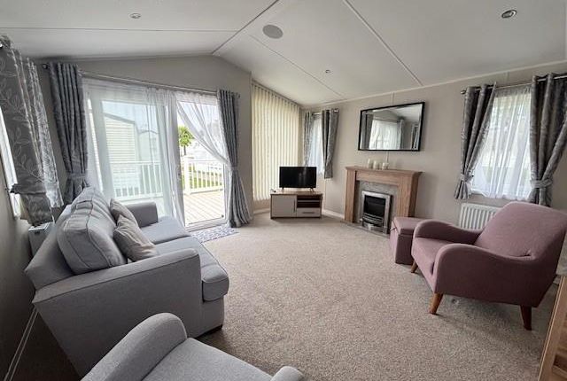 2 bed property, in Monkton Street, £99,995
