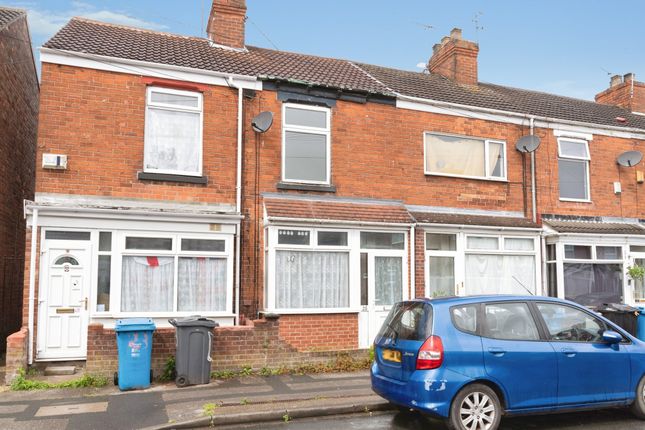 2 bed property, in Berkshire Street, £60,000