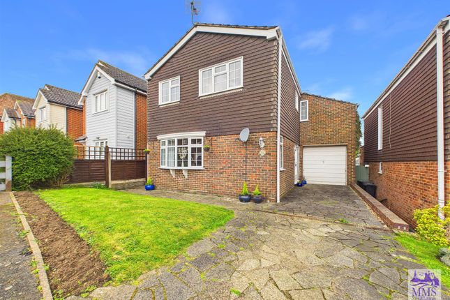 4 bed property, in The Braes, £550,000