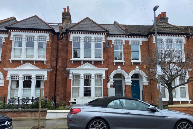 1 bed property, in Flat 3, £285,000