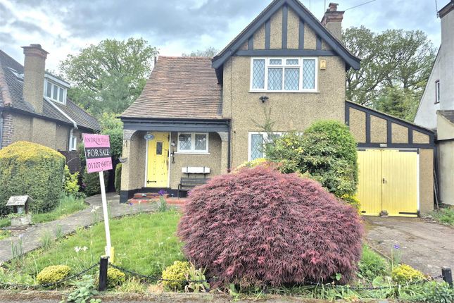 2 bed property, in The Meadway, £630,000