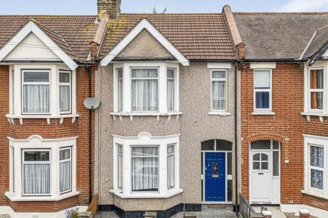 3 bed property, in 13 Claremont Gardens, £395,000