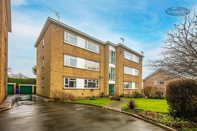 2 bed property, in Silverdale Road, £180,000