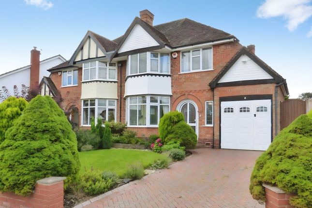 3 bed property, in Kingshill Drive, £450,000