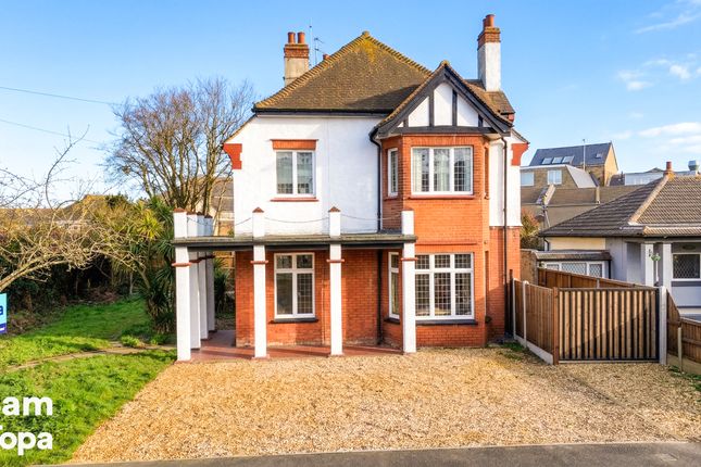 5 bed property, in Holland Road, £400,000
