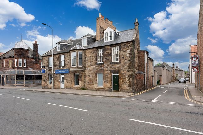 2 bed property, in Eskbank Road, £130,000