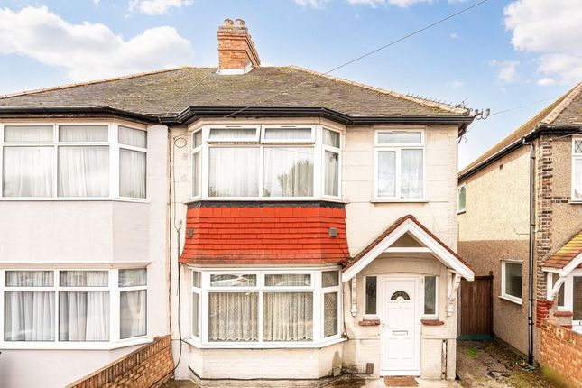 3 bed property, in Bulstrode Avenue, £649,950