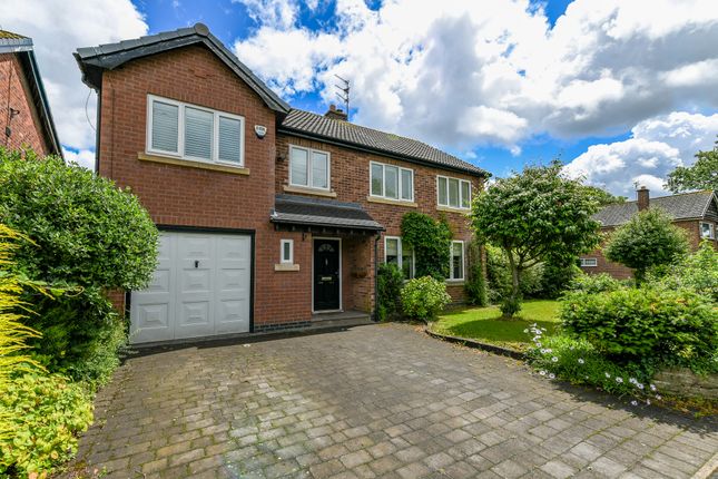 5 bed property, in Apsley Grove, £925,000
