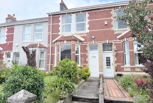 2 bed property, in Limetree Road, £230,000