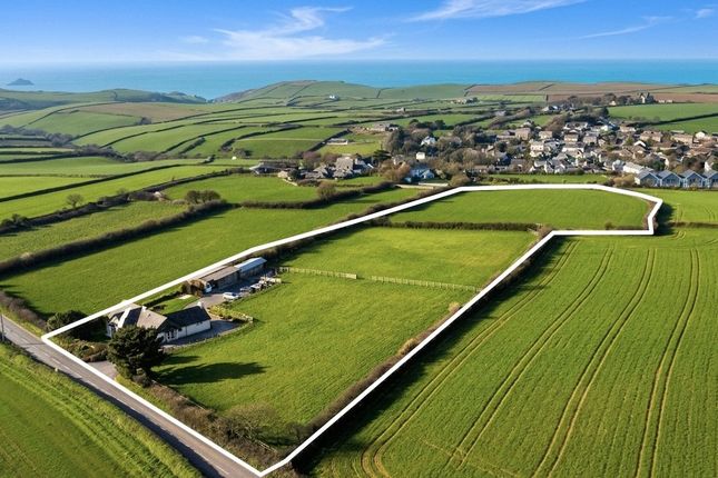 4 bed property, in Tregole, £850,000