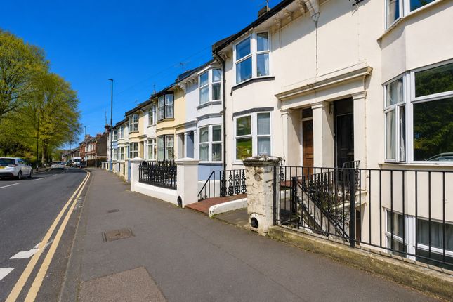 5 bed property, in Upper Lewes Road, £500,000